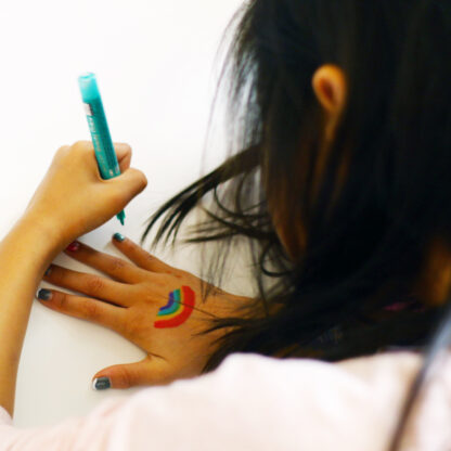 Example of Multicolor Nail Pen being used on child's nails